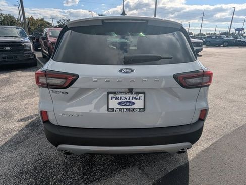 New 2026 Ford Escape Active image 6