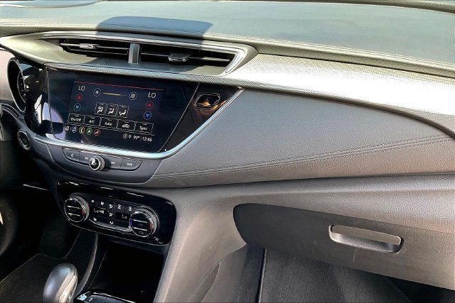 Used 2022 Buick Encore GX Select w/ Advanced Technology Package FWD image 16