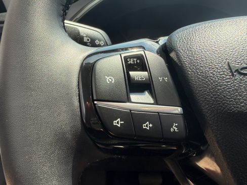 Used 2025 Ford Escape Active w/ Cold Weather Package AWD/4WD image 35