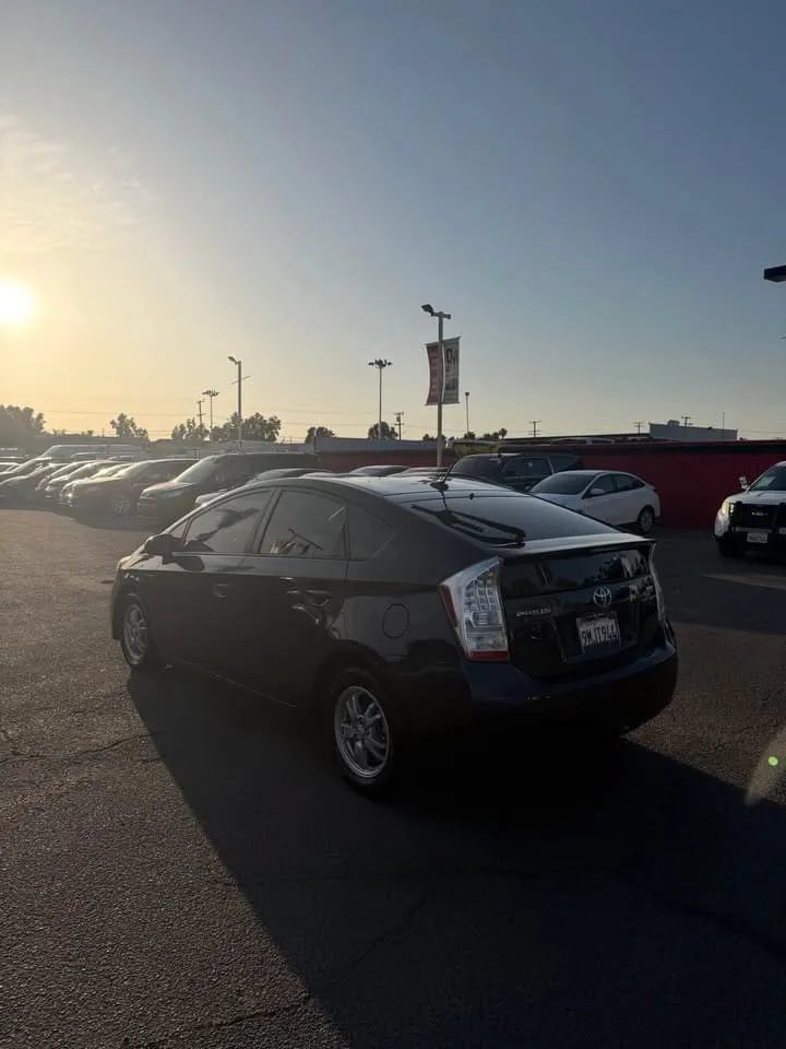Used 2011 Toyota Prius Two FWD image 5
