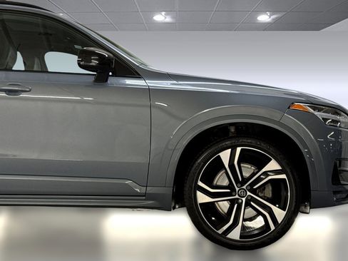 Used 2020 Volvo XC90 T6 R-Design w/ Protection Package Premier image 37