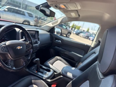 Used 2018 Chevrolet Colorado Z71 AWD/4WD image 26