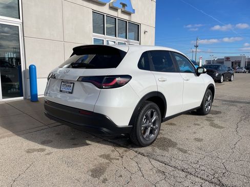 New 2026 Honda HR-V LX image 5