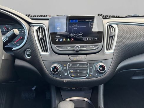 Used 2025 Chevrolet Malibu LT image 22