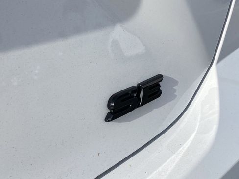 Used 2026 Toyota Camry SE image 6