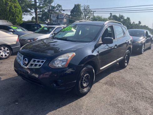 Used 2015 Nissan Rogue S w/ Convenience Package AWD/4WD image 3