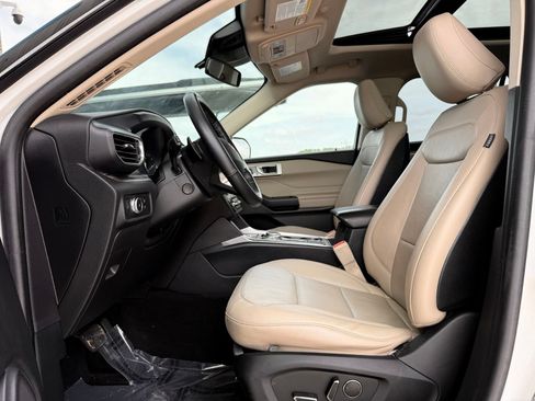 Used 2020 Ford Explorer Limited RWD image 20