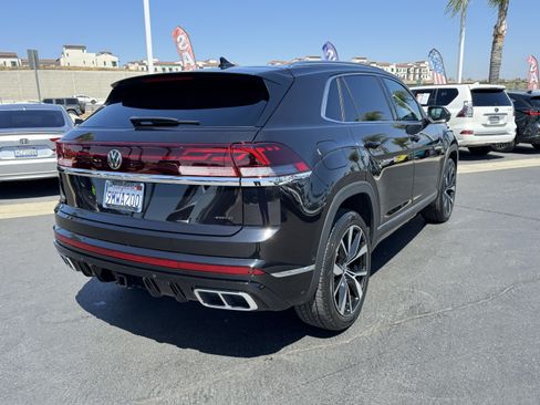 Used 2024 Volkswagen Atlas Cross Sport SEL Premium R-Line AWD/4WD image 7