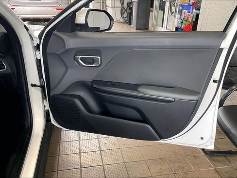 Used 2025 Kia K4 FWD image 20