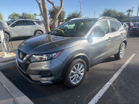 Certified 2022 Nissan Rogue Sport SV FWD image 1