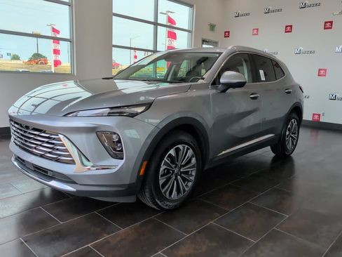 Used 2024 Buick Envision Preferred AWD/4WD image 4