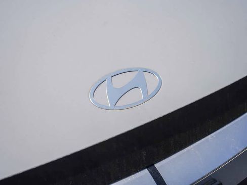 New 2026 Hyundai Ioniq 5 SEL RWD image 11