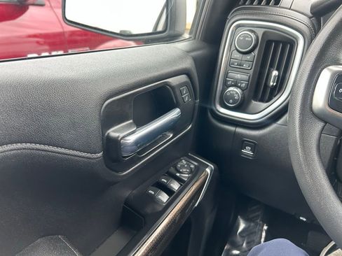 Used 2020 Chevrolet Silverado 1500 LT image 9