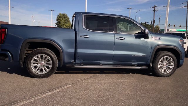 Used 2026 GMC Sierra 1500 Denali w/ Technology Package AWD/4WD image 2