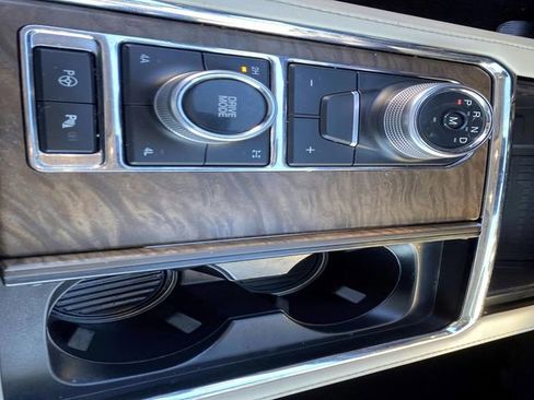 Used 2019 Ford Expedition Max Platinum image 21