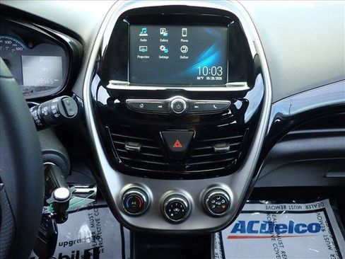 Used 2018 Chevrolet Spark LT FWD image 15