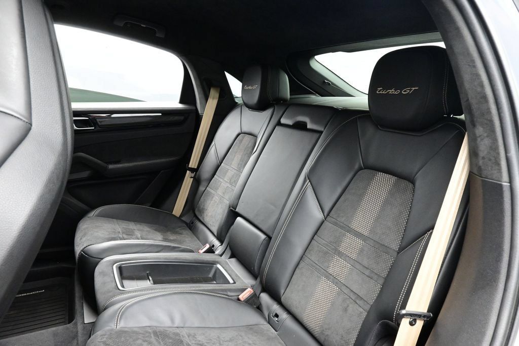 Used 2023 Porsche Cayenne Turbo GT AWD/4WD image 13