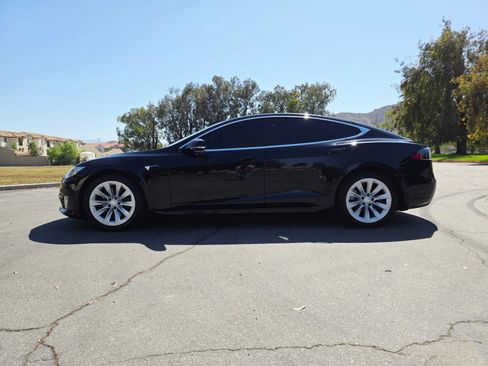 Used 2018 Tesla Model S 75D image 5