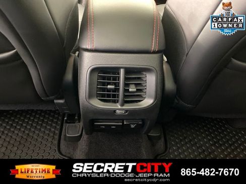 Used 2019 Jeep Cherokee Trailhawk AWD/4WD image 26