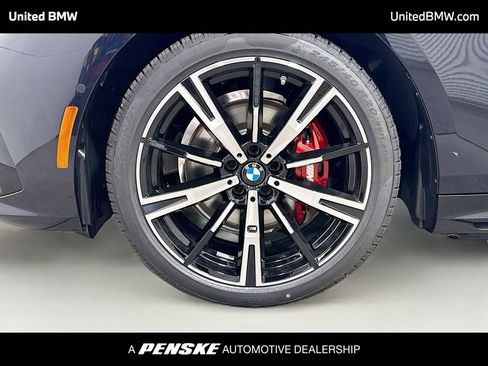 New 2027 BMW 530i RWD image 2