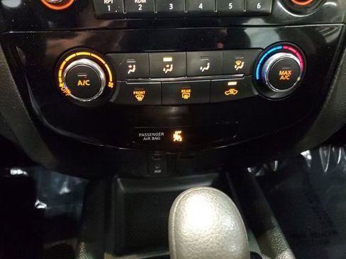 Used 2015 Nissan Rogue S image 20