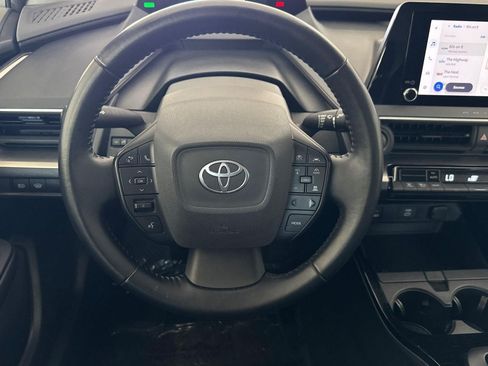 Used 2024 Toyota Prius LE FWD image 29