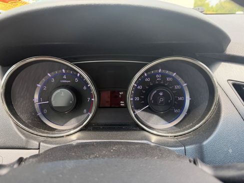 Used 2011 Hyundai Sonata GLS FWD image 12