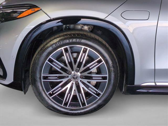 Certified 2023 Mercedes-Benz EQS 580 4MATIC SUV image 25