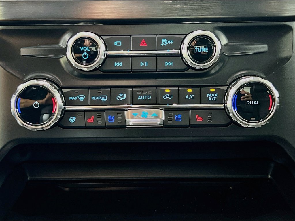 New 2026 Ford F350 Lariat AWD/4WD image 9