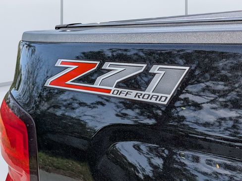 Used 2017 Chevrolet Silverado 1500 LT w/ All Star Edition image 12