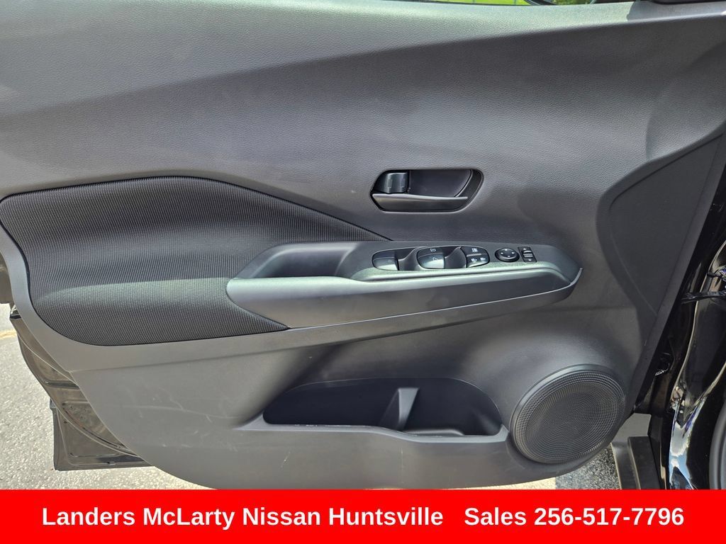 Used 2025 Nissan Kicks Play S FWD image 20
