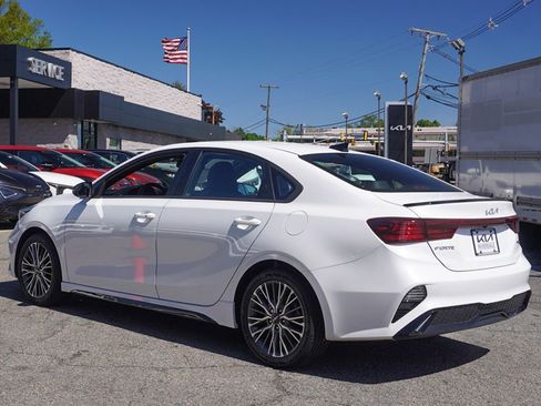 Used 2023 Kia Forte GT-Line w/ GT-Line Premium Package FWD image 9