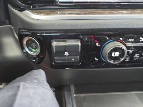 Certified 2022 Chevrolet Silverado 1500 LT AWD/4WD image 23