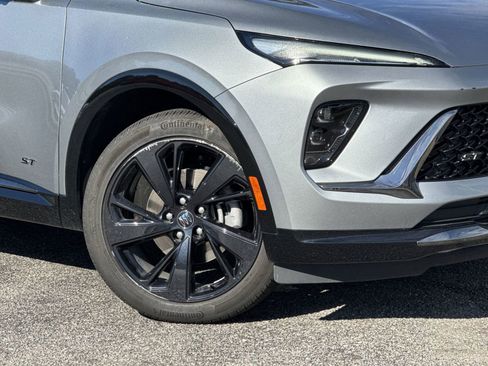 Used 2025 Buick Envision Sport Touring image 13