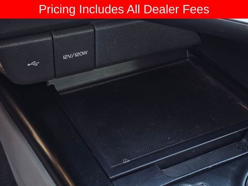Used 2020 Toyota Camry SE FWD image 21