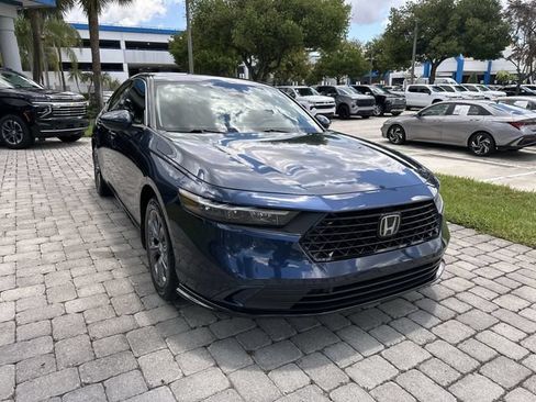 Used 2024 Honda Accord EX-L image 17