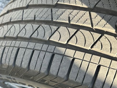 Used 2025 Volvo XC60 B5 Plus image 12