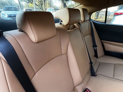 Certified 2023 Lexus ES 350 w/ Premium Package image 43