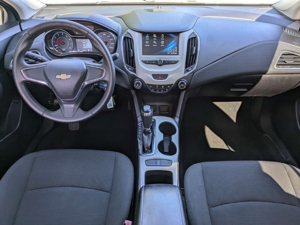 Used 2017 Chevrolet Cruze LS FWD image 15