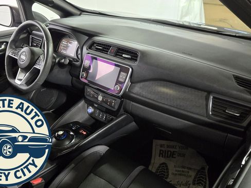 Used 2020 Nissan Leaf SL Plus w/ Protection Package image 33