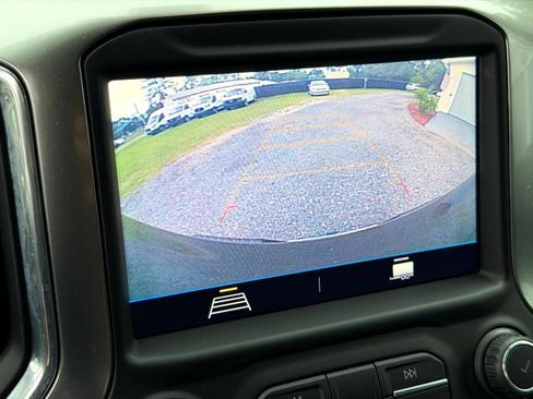 Used 2021 Chevrolet Silverado 1500 LT image 20