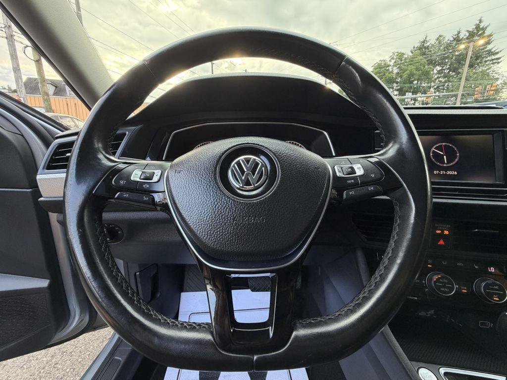Used 2019 Volkswagen Jetta SE FWD image 21