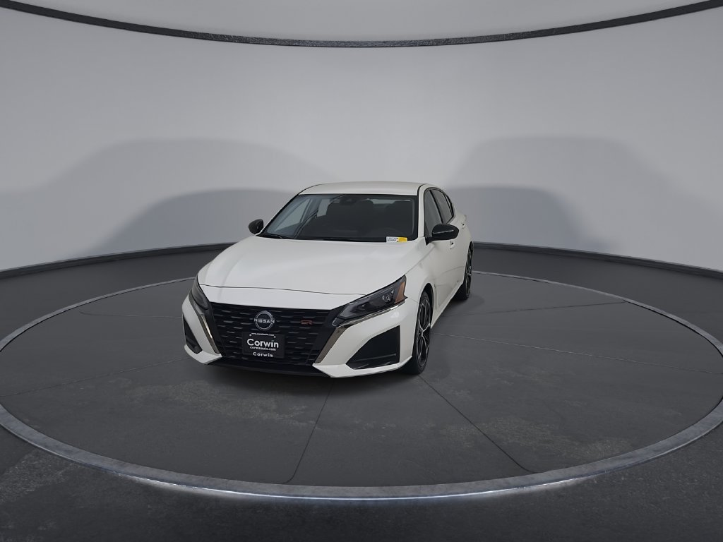 Used 2025 Nissan Altima 2.5 SR FWD image 5