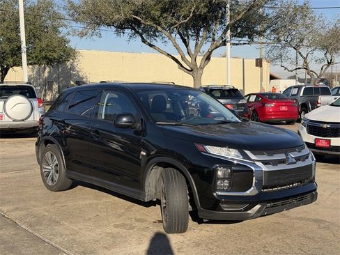 Used 2024 Mitsubishi Outlander Sport ES image 3