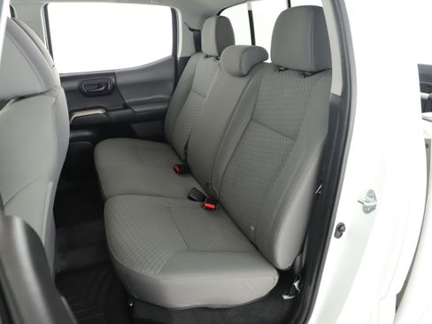 Used 2022 Toyota Tacoma SR5 w/ Technology Package image 23