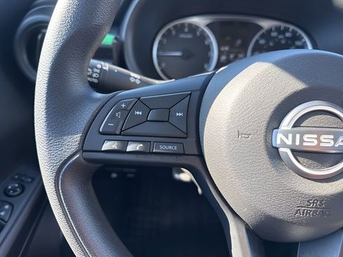 Used 2024 Nissan Kicks S image 13
