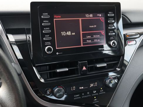 Used 2024 Toyota Camry LE image 18