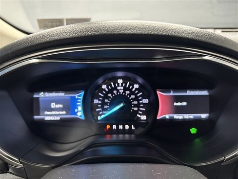 Used 2019 Ford Fusion SE FWD image 23