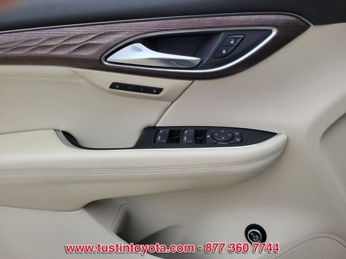 Used 2021 Buick Envision Avenir w/ Technology Package II image 18