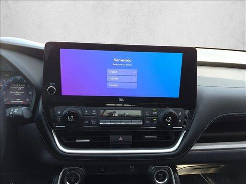Used 2025 Toyota Grand Highlander AWD Hybrid image 13